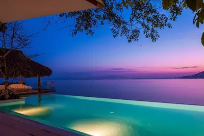 Luxury ocean front Villa, stunning views