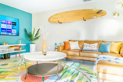 Image de Fully Equipped Pool House- 5 mins from Downtown Melbourne