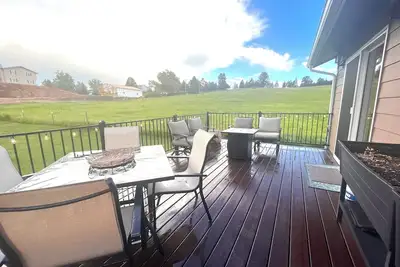 Image de Beautiful and Spacious Getaway Nestled in the Black Hills, close to attractions