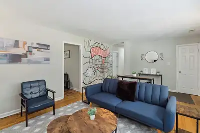 Image de 3br Home+OfficeStandingDesk - 8min-> Downtown