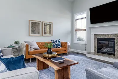 Image de New Pinehurst Home- Sleeps 12! (Great Location)