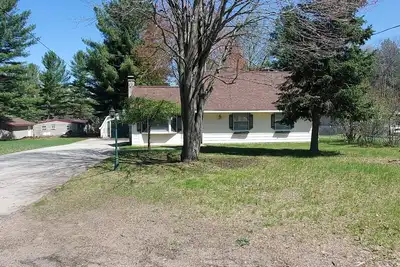 Image de Clean and cozy Cottage bring your toys! Restaurants, Orv trails and Lake St Helen