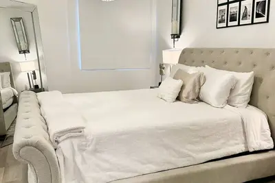 Image de Stunning 2-Bd 2-Ba Stay