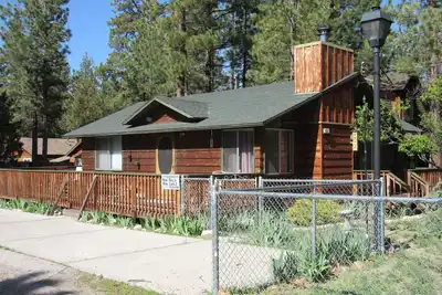 Image de Super Cozy 2 Bedroom 1 Bath With Spa and Deck