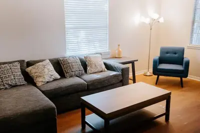 Image de Beautiful New Dfw 3br 2ba Home Near At&T Stadium