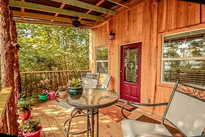 Image de Lake Cabin Escapes: Enchanted Cottage