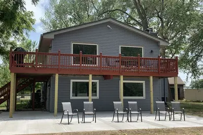 Image de Best Cws spot around! Great for groups-family. Closest location and on A Lake!
