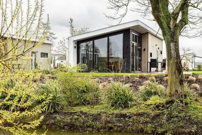 Image de âś“ Natuurlodge at Park Westerkogge âś“ Holiday home for 4 people âś“ Located in Berkhout (North Holland) âś“ Waterfront holiday resort âś“ Book directly at the resort