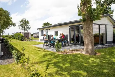 Image de ✓ Parel at Park Westerkogge ✓ Holiday home for 5 people ✓ Located in Berkhout (North Holland) ✓ Waterfront holiday resort ✓ Book directly at the resort