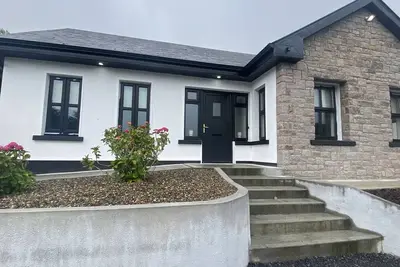 Image de Cottage 442 - Oughterard - sleeps 8 guests in 4 bedrooms