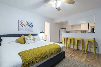 Image de Your Montrose Studios! Sleeps 44/22br/22ba/22pa