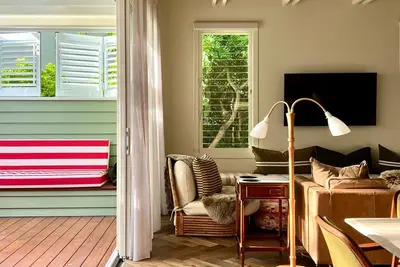 Image de Sunbird Suite - Noosa Golden Breed Apartment