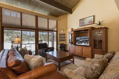 Image de Fore the Views Townhome (#710) | 10 min to Ski - Golf, Ac - Pool/Hot Tub/Deck