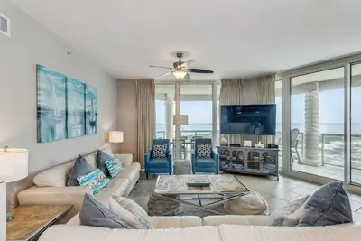 Image de New Listing - P3-1207 3b Gulf View @ Portofino Tower 3