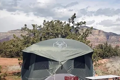 Image de Roomy Camping Tent, Sedona Wilderness, Your Tent Adventure Starts Here! \n