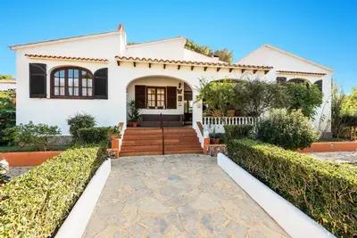 Villa Tamyan by Villa Plus