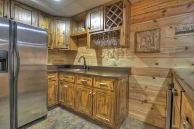 Image de Lil' Bill's Hill | Modern Cabin | 10 Min to Town