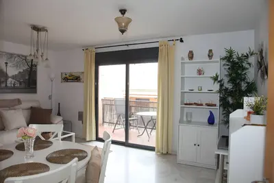 Image de Apartment 5 minutes from the beach, with pool and recently renovated