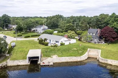 Image de Waterfront Home Stonington Mystic