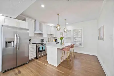 Image de Glamorous museum district 1bed1ba