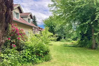 Image de Annecy - Belle maison 10pers, proche lac et commerces. Grand jardin au calme.