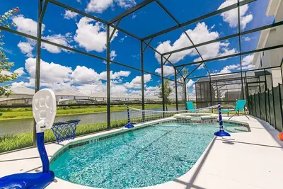 Image de 12br Disney Villa Paradise w/ Game Room & Pool/Spa
