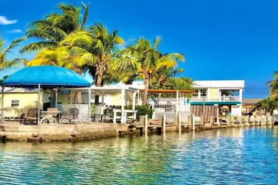 Image de Boater’s Seaside Dream 45 ft dock M#13
