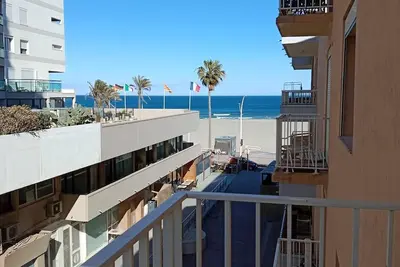 Image de Appartement T2 avec parking à 20 M de la plage et du centre - 4cario7