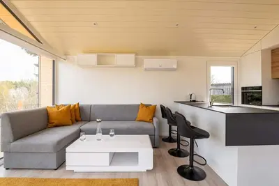 Image de Exklusive Lodge mit Großem Garten