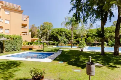With pool in Las Redes-10234