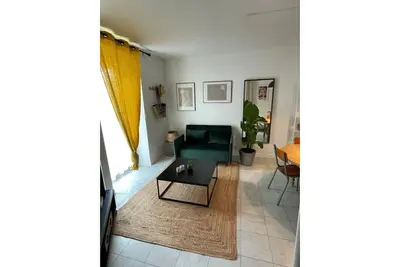 Image de Small nest in the heart of the city! !