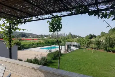 Image de Mas de charme au calme avec piscine privative dans cadre privilégié