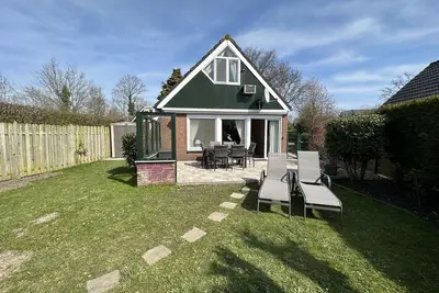 Image de 5-personen-ferienhaus in Ruhigem Park