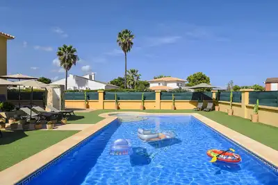 Image de Villa 'Margarita' avec piscine privée, terrasse privée et Wi-Fi