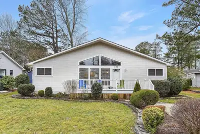 Image de Activities included up to $300 Free Per Week! ! New Listing 2023! Looking for the perfect place to plan a get-together with family and friends? Look no further!