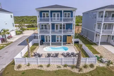 Image de Forever Blue-Ocean View Home with Elevator