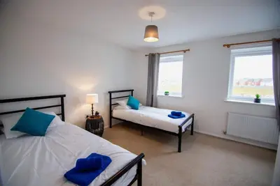 Image de Spacious 2 bed family house with garden situated between Salisbury and Amesbury.