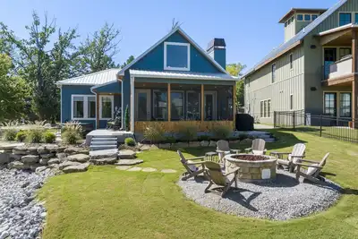 Image de Free Pwc w/ 4+ nt stay Boat Slip Available, Lakeside Retreat, hot tub & Com Pool
