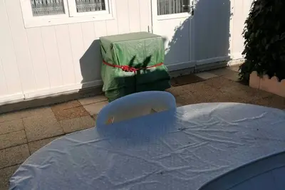 Image de Sous Le Soleil De La Provence Chalet Avec 2 Chambres