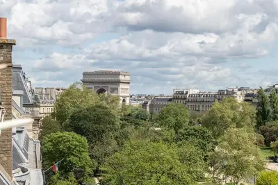Image de ❤️Paris Eiffel Tower❤️ Stunning View❤️Champs-Elysees❤️4bdr*6/7 P
