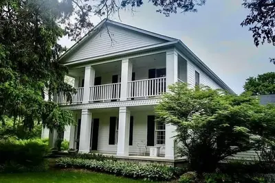 Image de Gather family and friends at the farm…get away and relax!