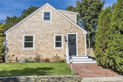 Image de Luxury Cape Cod retreat - 5min to beach!