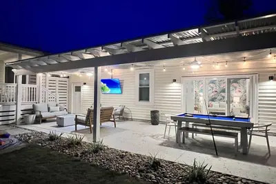 Image de Family Retreat with In-Law Studio Apt