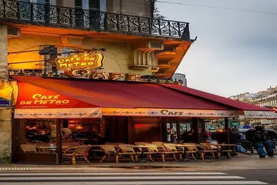 Image de Discovering The Boutiques Of Rue De Rennes St Germain Des Pres