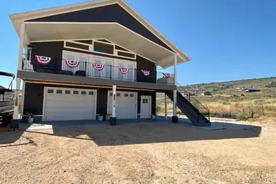 Image de Summer mountain getaway + private hot tub!