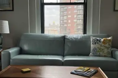 Image de 1 Bedroom Condo-Skywalk Access to Downtown!