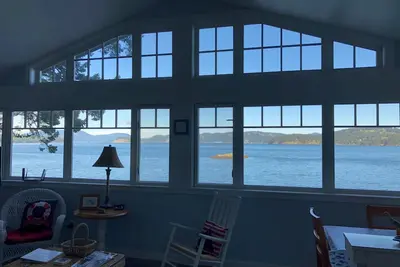Image de Adorable beach cabin within a few steps to a secluded beach!