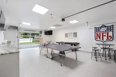 Image de Nfl Tailgate Home Oneida St