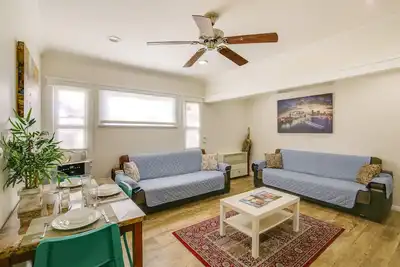 Image de Sunny California Retreat Near Knott’s Berry Farm!
