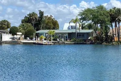 Image de Island home on Kings Bay - manatees at the dock!